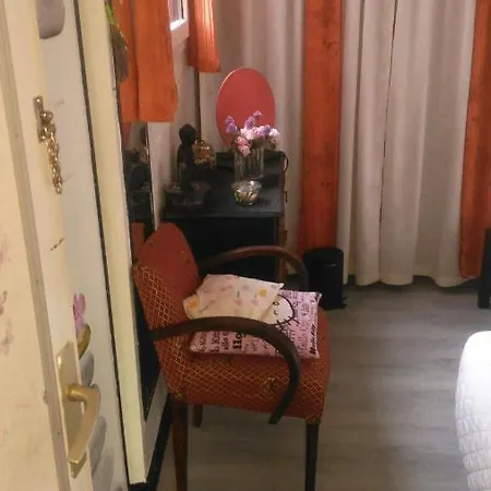 Habitación en casa particular Petit Chez Soi Dans Mon Petit Chez Moi Biganos
