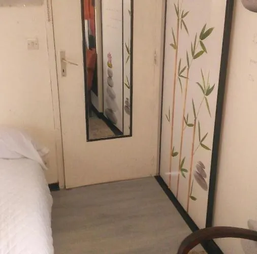 Kwatera prywatna Petit Chez Soi Dans Mon Petit Chez Moi Biganos